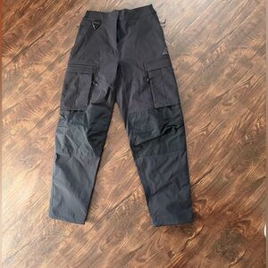 NIKE ACG SMITH SUMMIT CARGO PANTS CV0617-011 BLACK WOMEN SIZE S